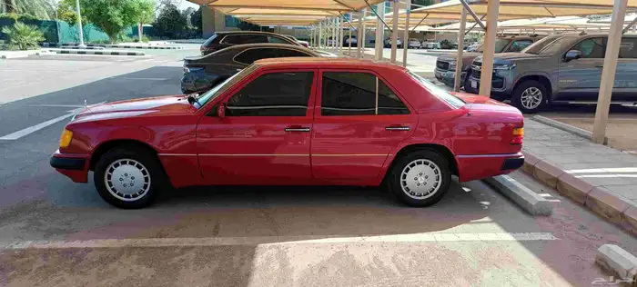 مرسيدس 1990 W124 فرخ الشبح ( سته سلندر نظيف مخزن ) 300E 7