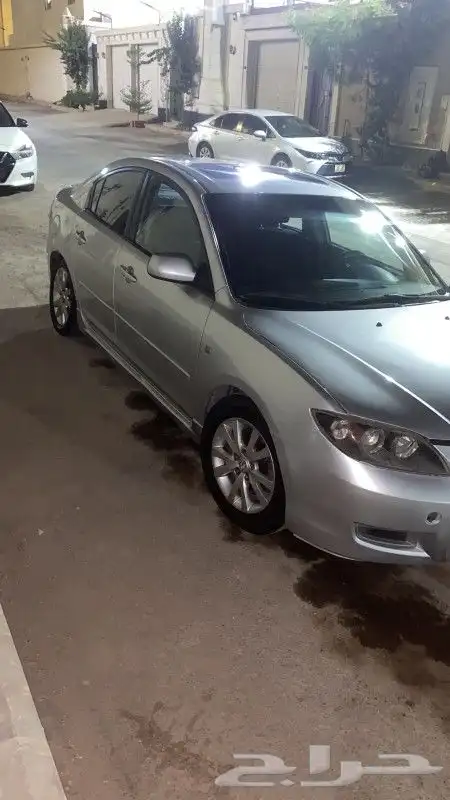 مازدا 3. 2008 1