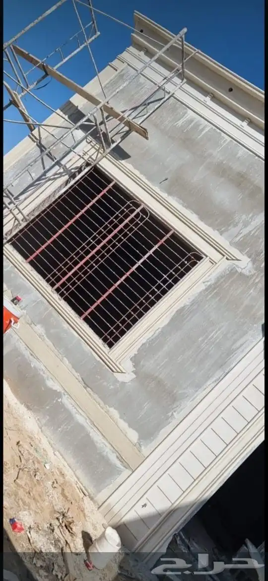 ديكورات بديل الحجر شبابيك وزويا وكرانيش لمسات خفيفه وجيده 1