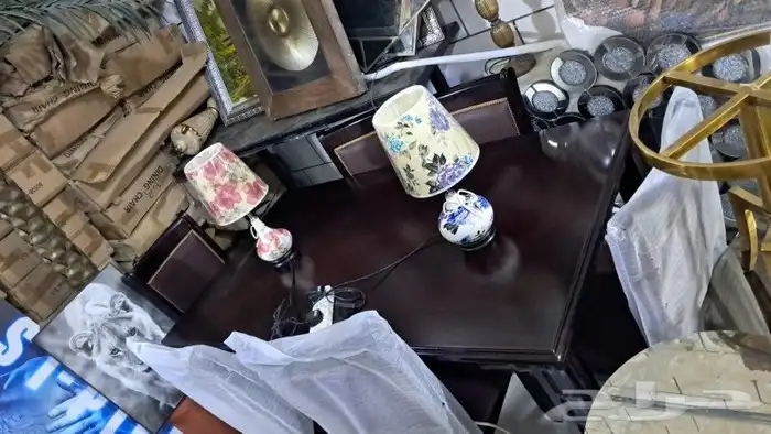 طاولات 4 و 6 كراسي ولا في الاحلام 1