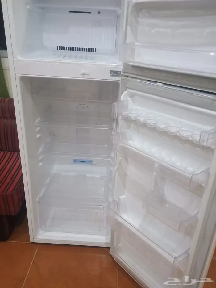 LG GR-V302SCA Refrigerator 2