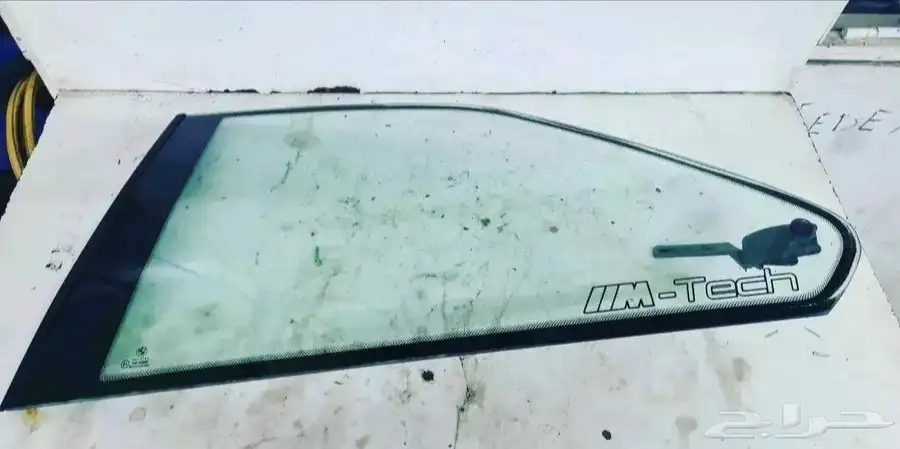 متوفر زجاج e36 كوبى 3