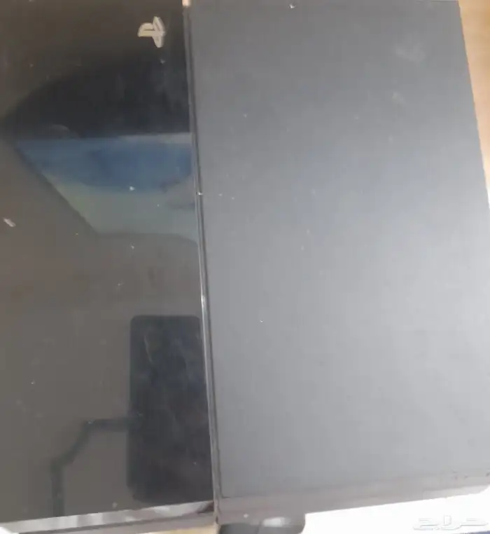 للبيع سوني 4 عادي معا يد و أسلاك و شريط ماينكرافت 0