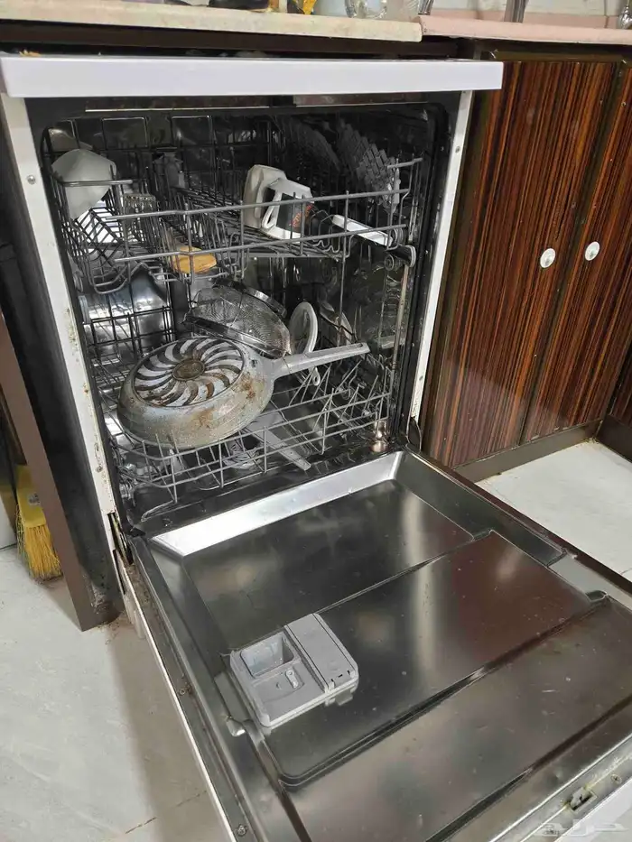 غسالة صحون ممتازه بس المضخة ضعيفه يبالها تصليح 4