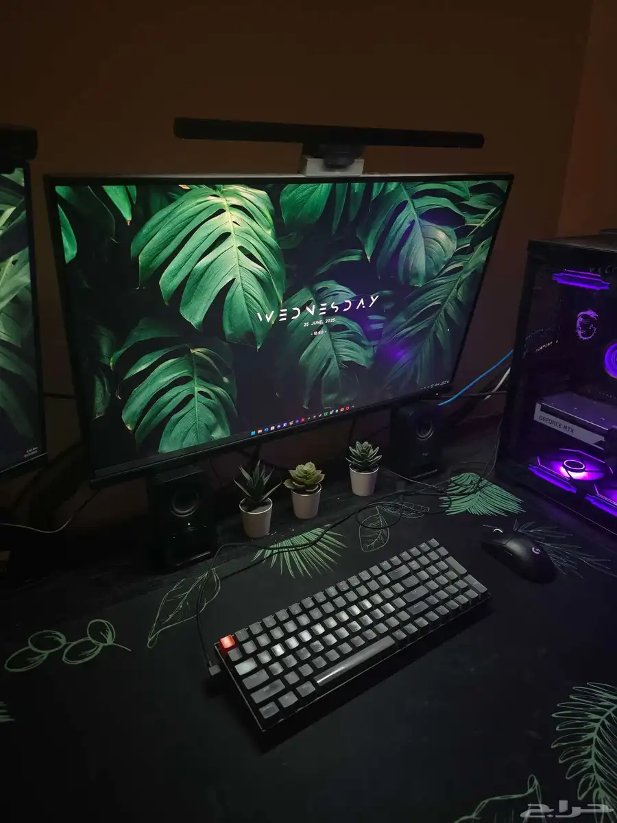 شاشة 4k 32inch 144hz IPS Gigabyte 1