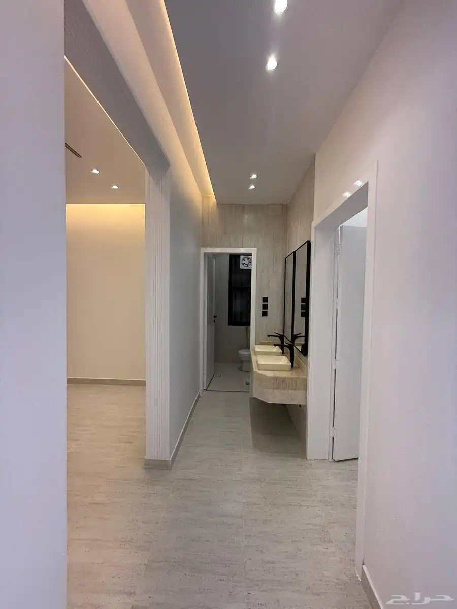 للبيع شقق ارضيه ببايكة سيارة ورواف علويه في احد رفيده 6