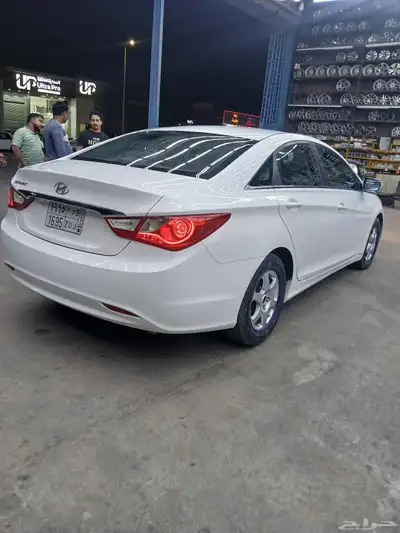 HYUNDAI SONATA model 2014 1
