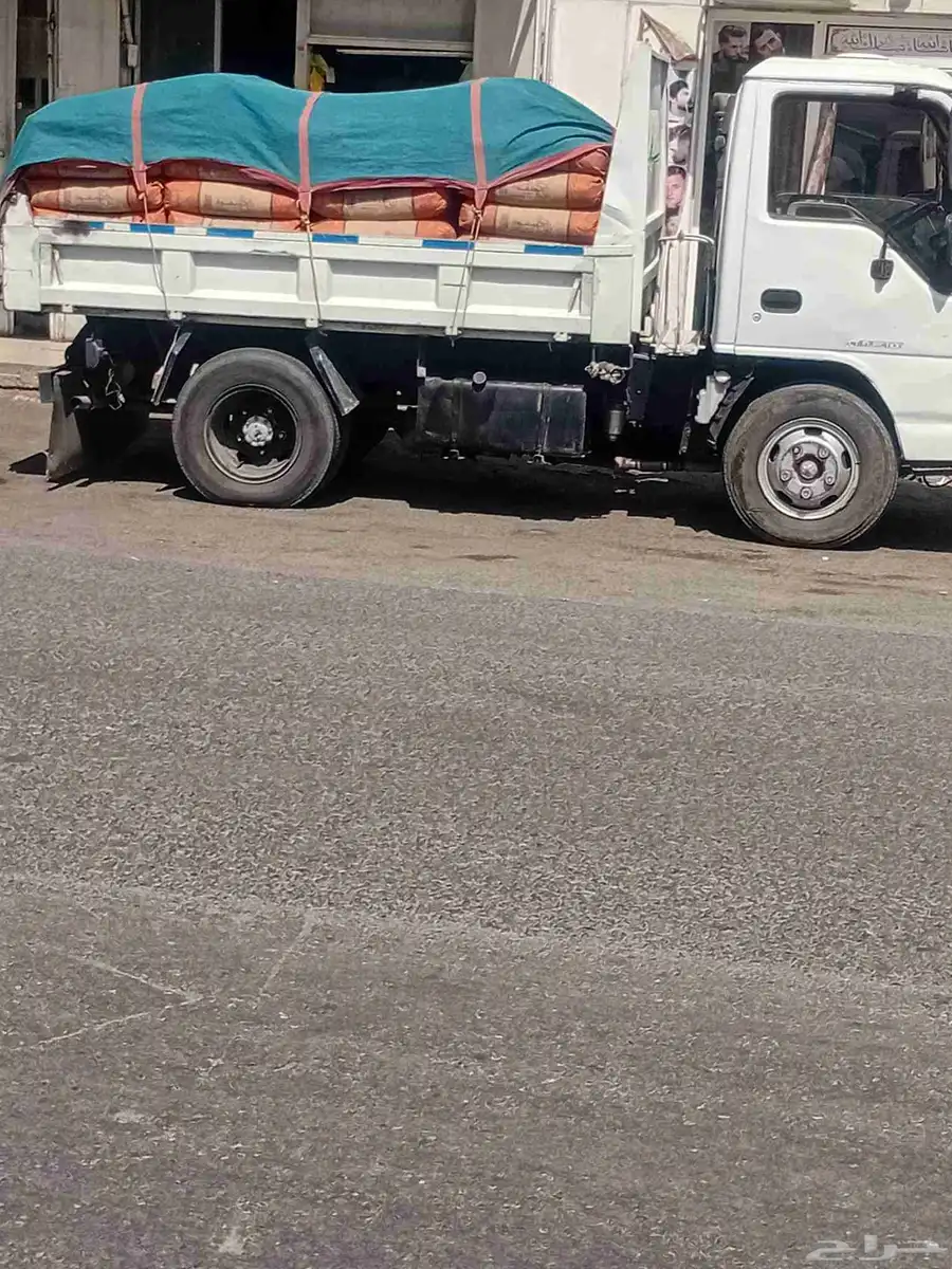 قلاب للبيع ايسوزو موديل 2001 مكينه قير على الشرط مجدد 1