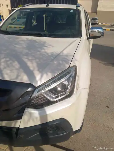 ايسوزو موديل 2020 استخدام واحد ديزل ماشي 100الف قابل زياده 1