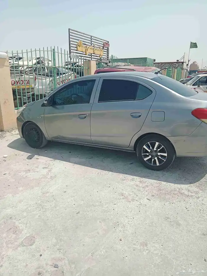 متسوبيشي ادراج موديل 2020 قطع غيار فقط 1