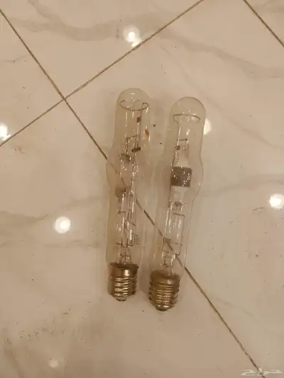 للبيع شبك وقزاز وطاولة 8