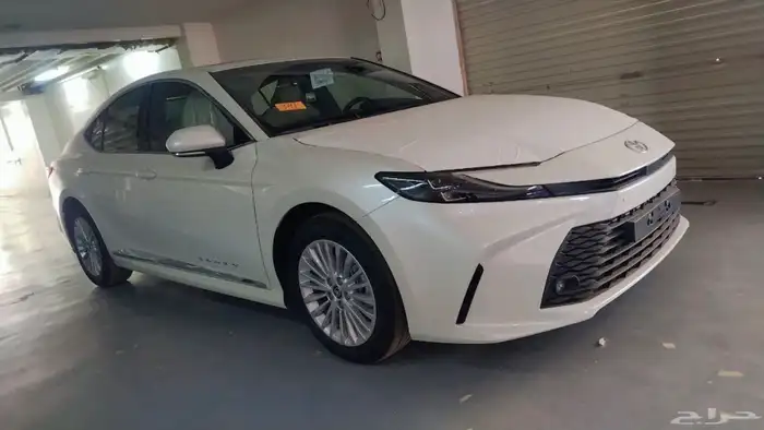 كامري LE 2.5 cc 2025 سعودي 1