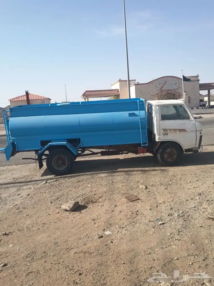 دانة ماء مكينه على الشرط قير على الشرط تايوتا داتسون 1