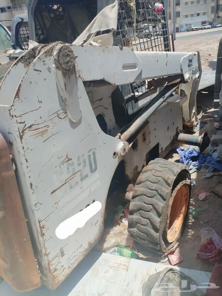 بوب كات 220 2007 1