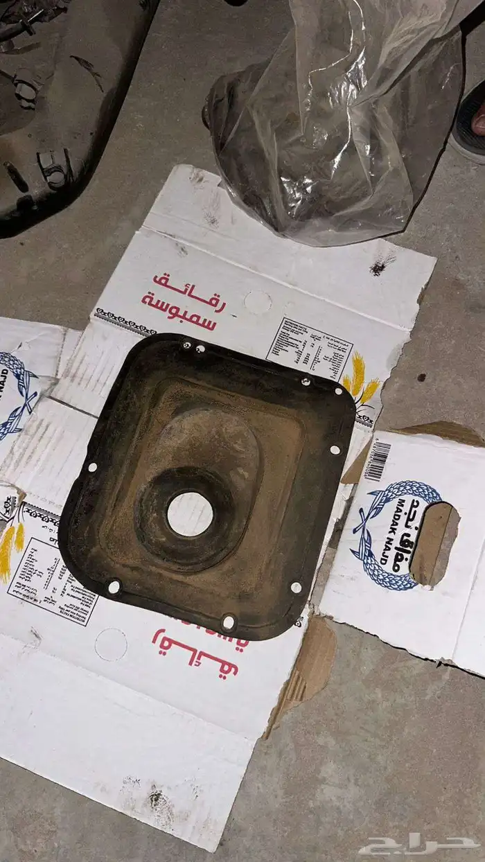 جلدة قير ددسن ومراية سقف وقىبة رديتر ويد باب يمين خلف 0