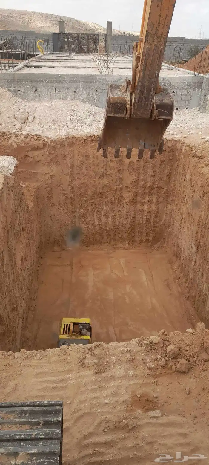 سائق بوكلين 13