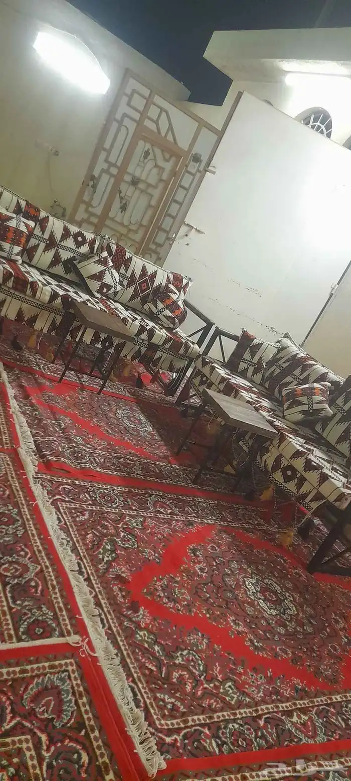تاجير كنب وكراسي وطاولات وجلسات وفرشات 6