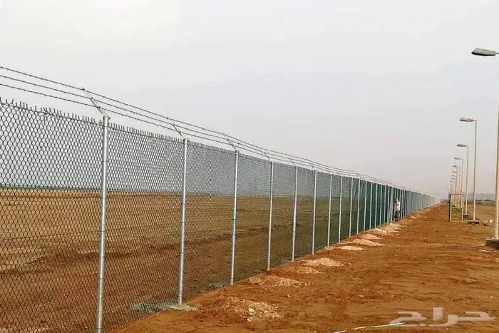 نقوم بتوريدوتركيب جميع انواع الشبوك 6