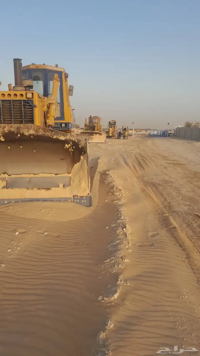 For rent graders  bulldozers  and technical drivers with lic 0