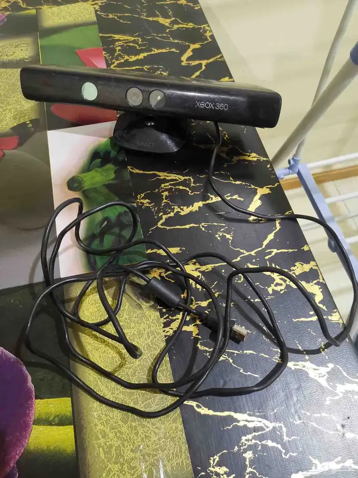للبيع كاميره حق Xbox 360 السعر 70 ريال 5