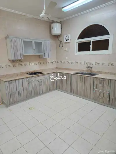 للإيجار ملحق 3 غرف وصاله مع سطح خاص بالمصيف 2 5