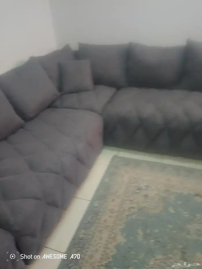 مجلس نظيف شبه جديد على 800 1