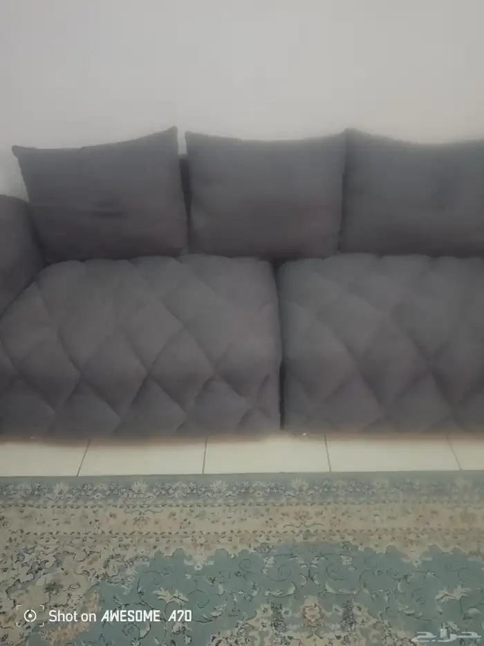 مجلس نظيف شبه جديد على 800 0