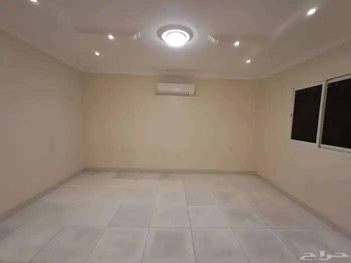 شقه دبلكس للايجار في حي الياسمين بعمارة 2