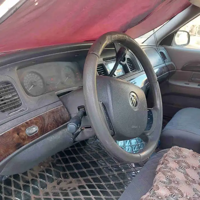 فورد ماركيز 2010 LS 19