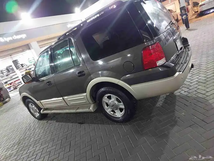 فورد اكسبيدشن 2006 8
