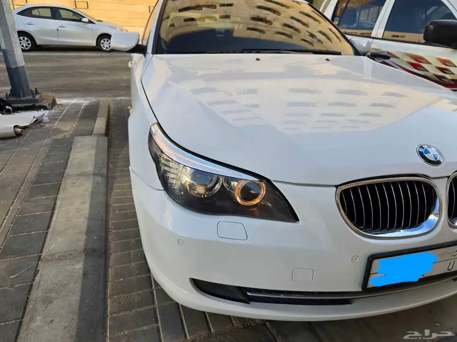 BMW 520i 2009 1