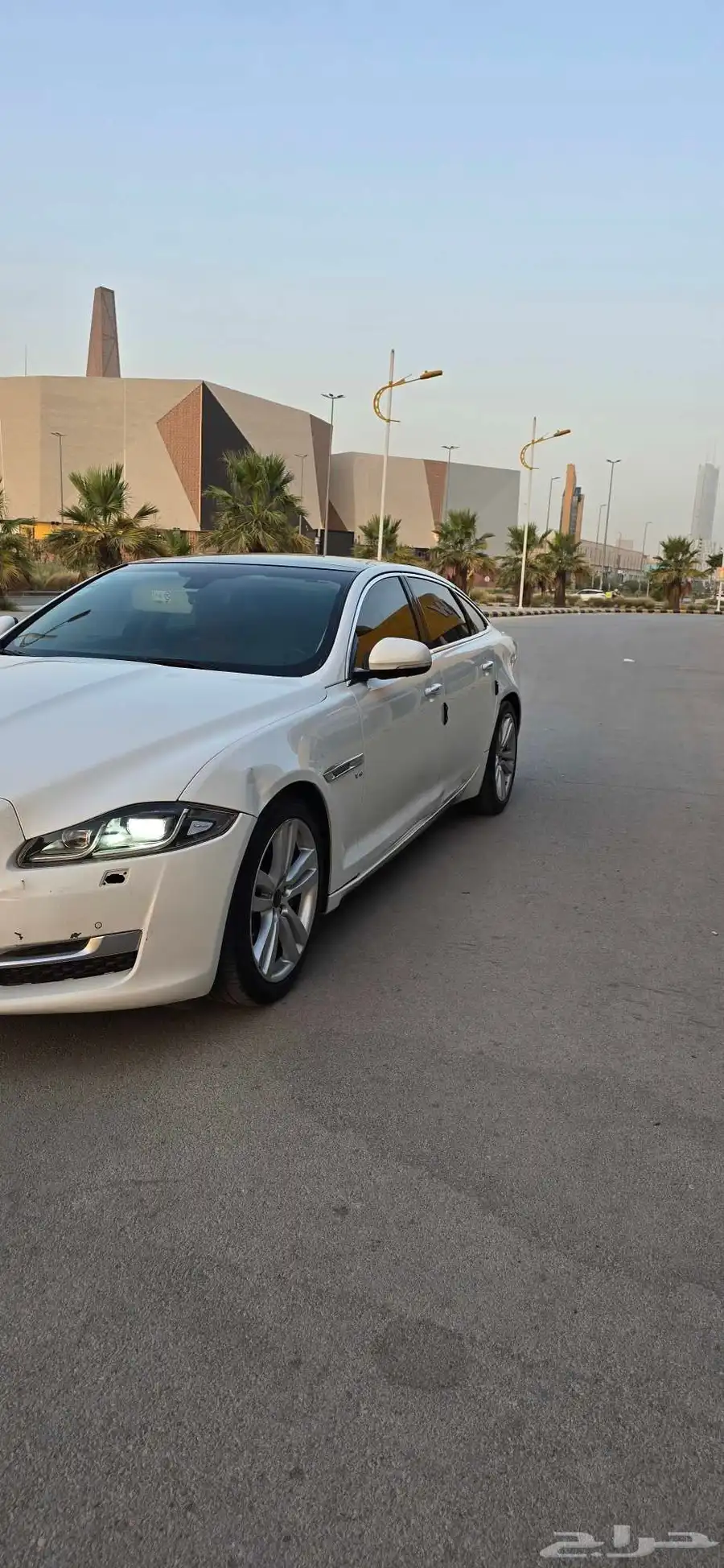 جاكوار xj l للبيع او البدل المناسب 6