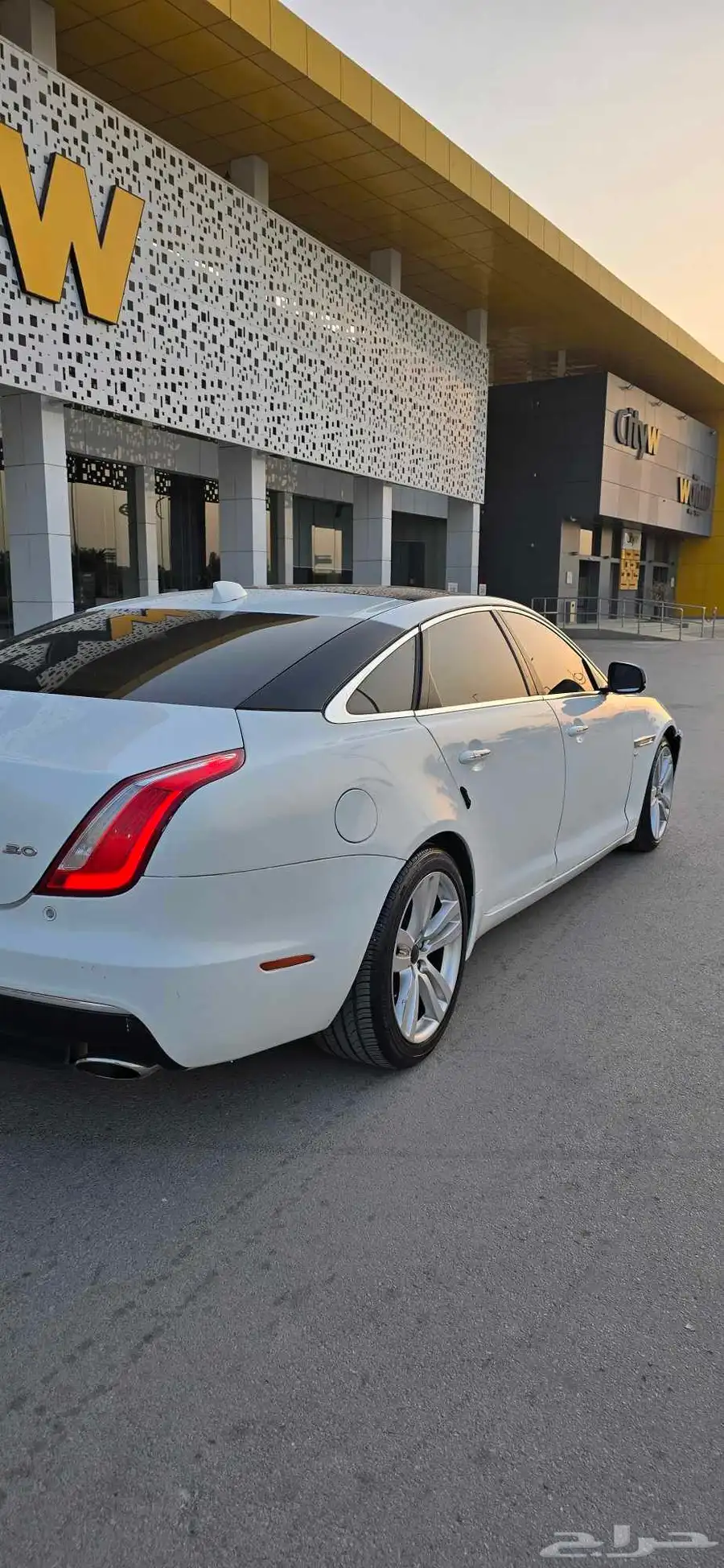 جاكوار xj l للبيع او البدل المناسب 1
