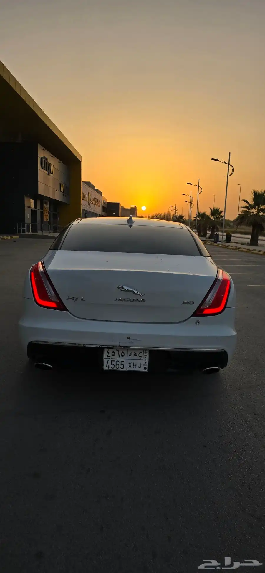 جاكوار xj l للبيع او البدل المناسب 0
