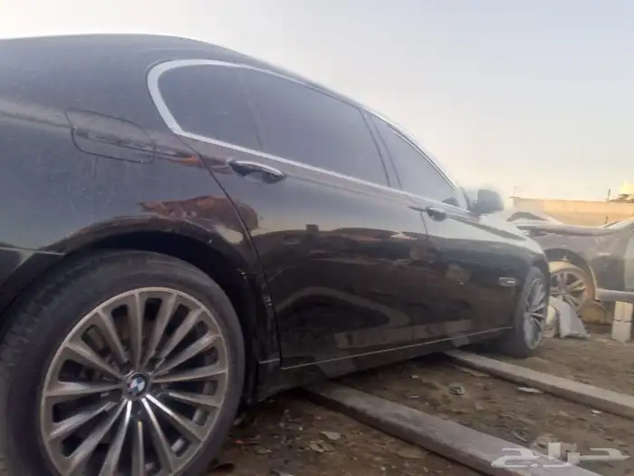 بي ام حجم 740. 2010 تشليح قطع غيار 3