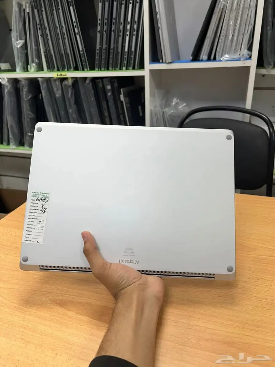 Microsoft Surface Laptop 4 Core i5  11th Gen 6