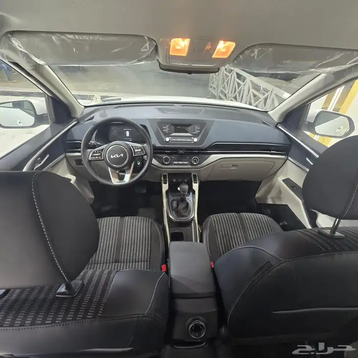 كيا كارينز استاندر 2025 متوفر جميع الالوان بأقل سعر 4