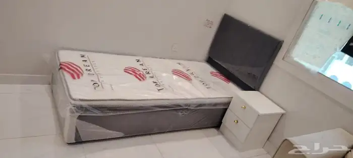 تجهيز سكن سواق غرف عمال سرير حديد دورين مراتب مخدات لحاف 18