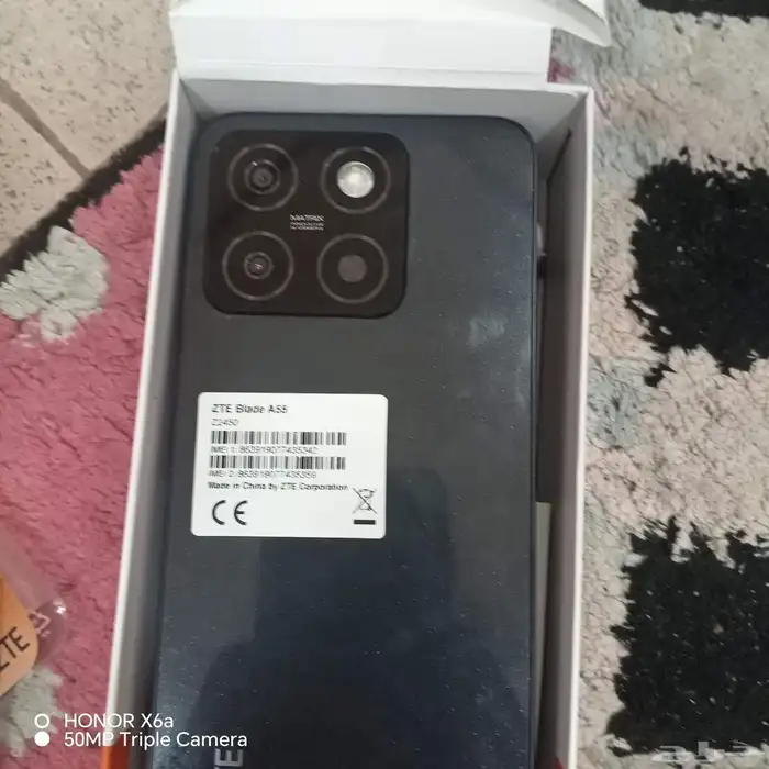 جوال زتي للبيع جديد ب كرتونه وشاحنه 2