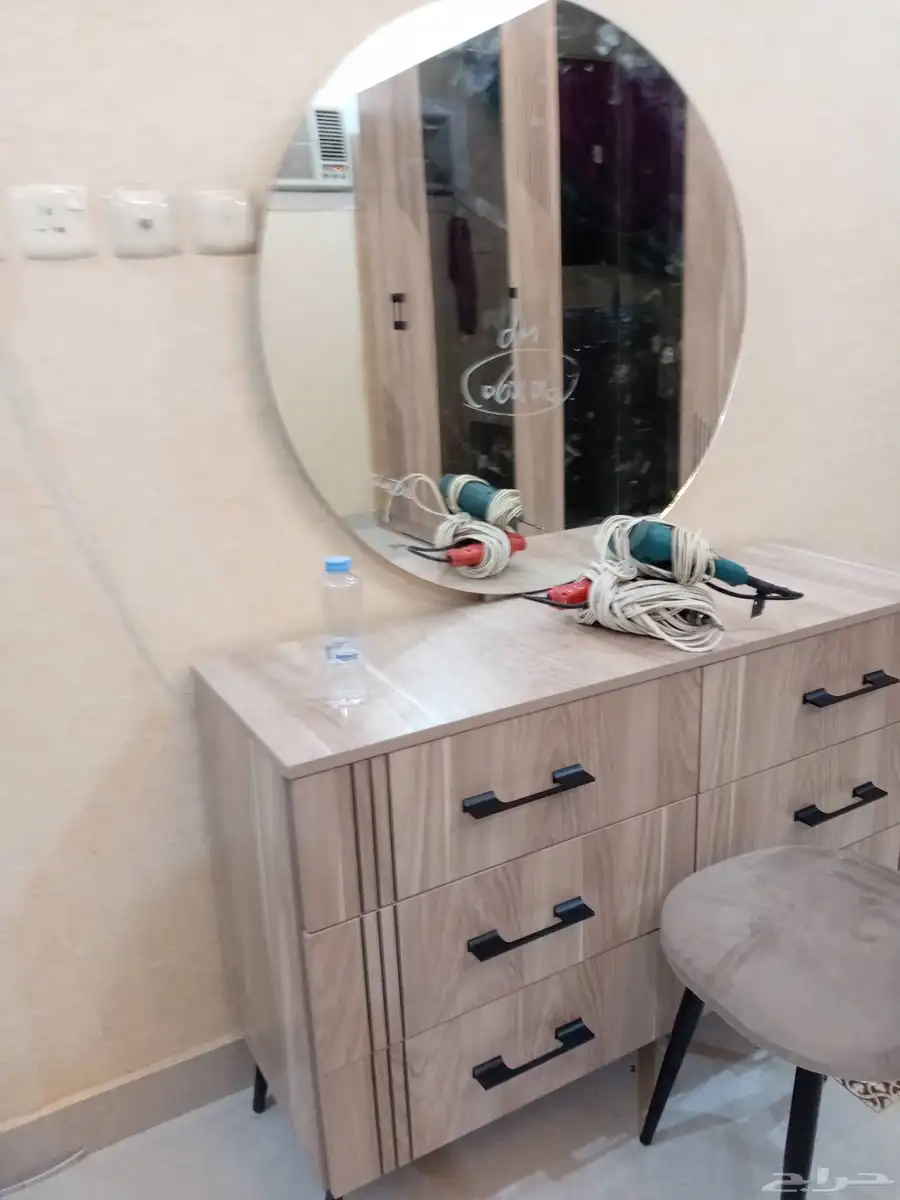نجار 4