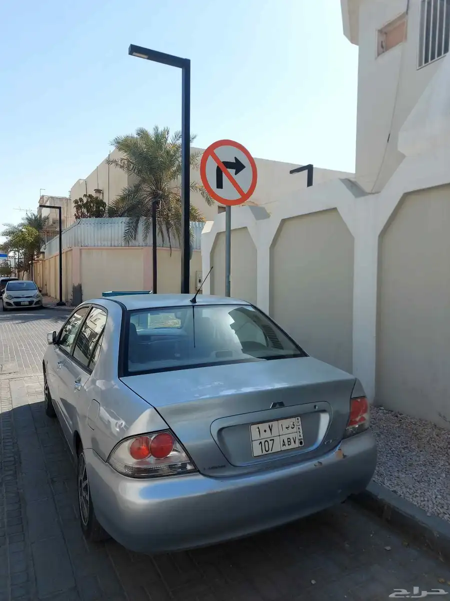 لانسر 2007 تحمل لوحة مميزة 2
