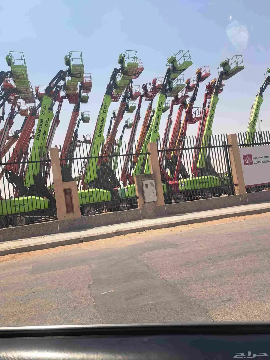 forklift and cranes for rent 8