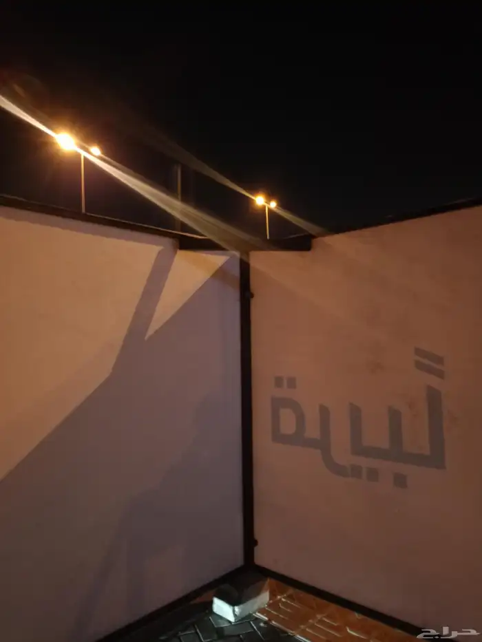 لوحات حروف وكلادينج وأسوار مشاريع ومطبوعات وبنر وستيكر هدايا 4