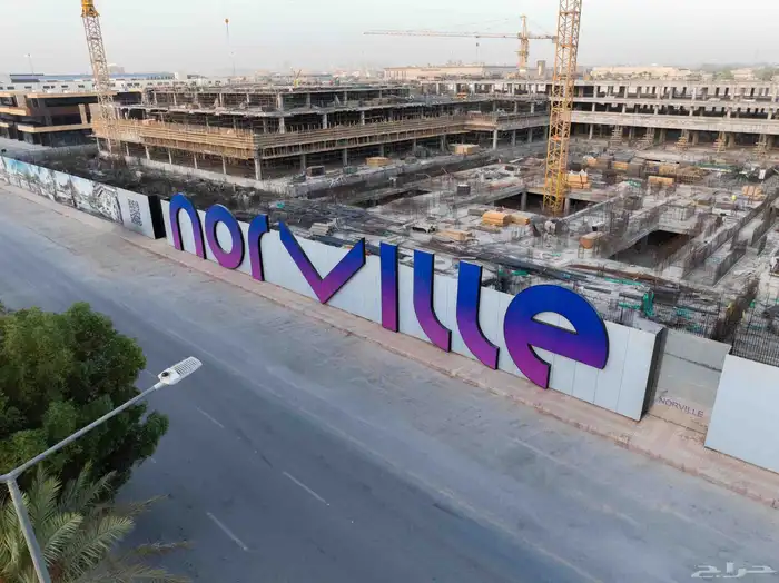 لوحات حروف وكلادينج وأسوار مشاريع ومطبوعات وبنر وستيكر هدايا 6