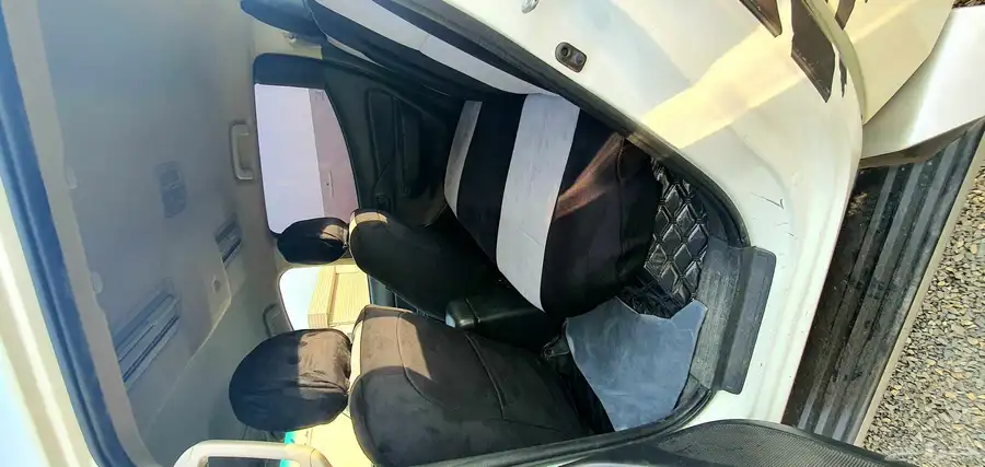 ميتسوبيشي L200 8