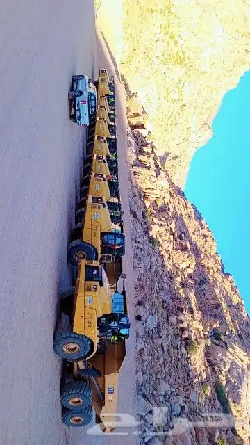 دنابر للأيجار 2023 الحجم 745 وجميع المعدات بوكلينات وشيولات 1