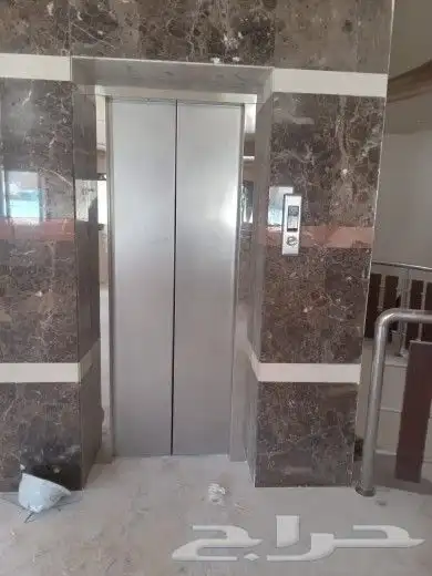 مصعد مستعمل للبيع 2