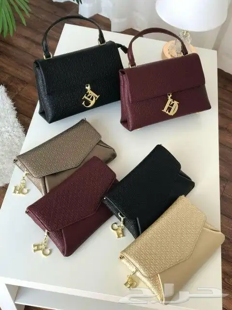 يوجد لدينا جميع انوع الشنط جمله وقطاعي 7