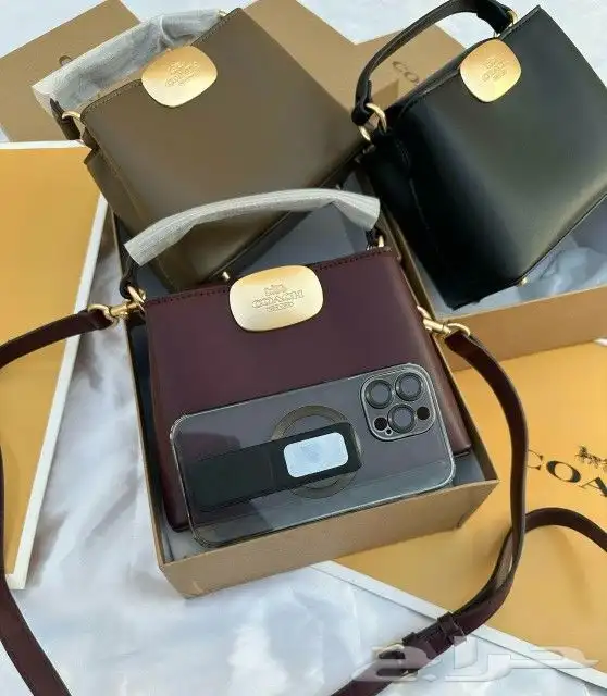 يوجد لدينا جميع انوع الشنط جمله وقطاعي 4