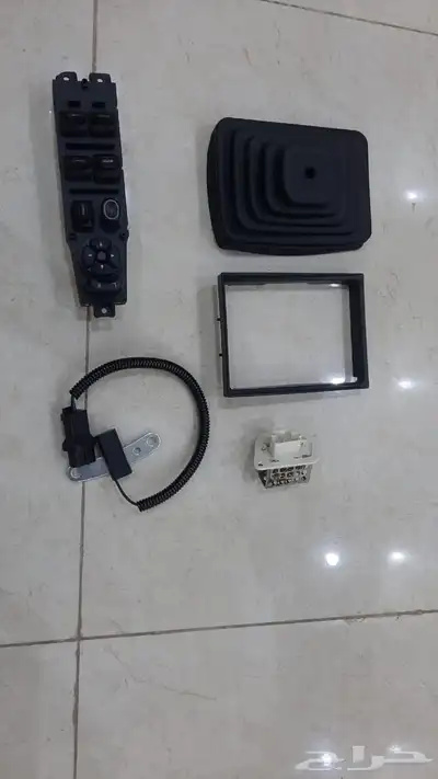 للبيع قطع غيار جيب شيروكي 0